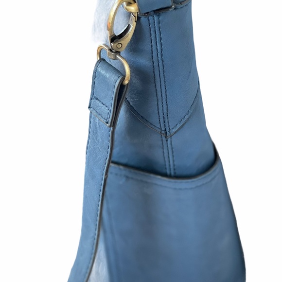 🌸Like New Naturalizer Shoulder Bag! - Picture 3 of 11